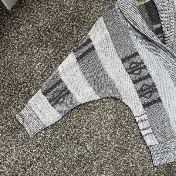 Ecote Gray Boho Cardigan, 3/4 Length Sleeves. Size Small. - Picture 3 of 7